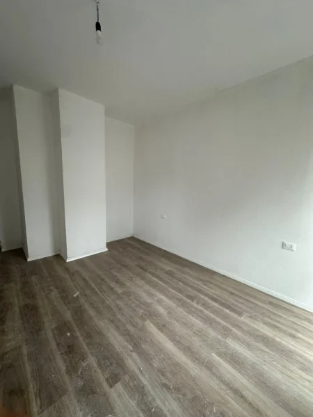 Tirane, shitet apartament 1+1+Ballkon Kati 1, 72 m² 129.000 € (Kompleksi Aura)