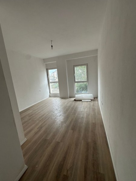 Tirane, shitet apartament 1+1+Ballkon Kati 1, 72 m² 129.000 € (Kompleksi Aura)