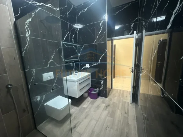 Durres, shitet apartament 2+1 Kati 1, 115 m² 130.000 € (PLAZH DURRES)