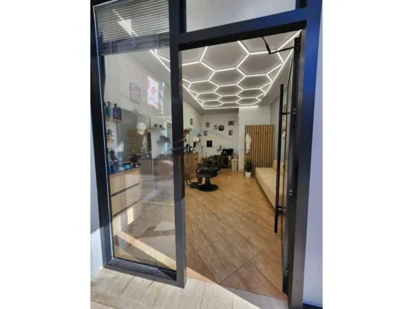 Durres, jepet me qera ambjent biznesi Kati 0, 24 m² 120.000 € 