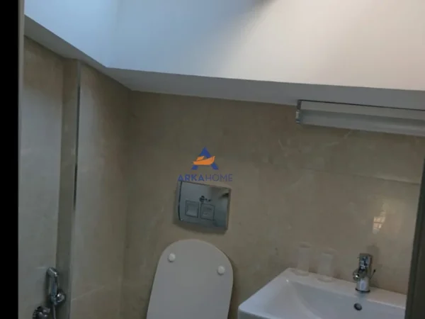 Tirane, shitet apartament+verande | Penthouse 4+1 Kati 5, 395.000 € 