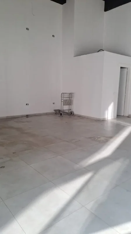 Tirane, shitet ambjent biznesi , 70 m² 210.000 € (Astir)