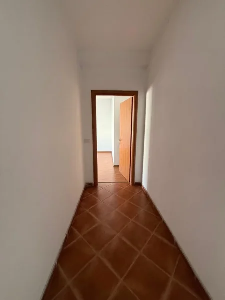 Tirane, shitet apartament 2+1 , 130 m² 230.000 € (Mbikalimi i Kristalit)