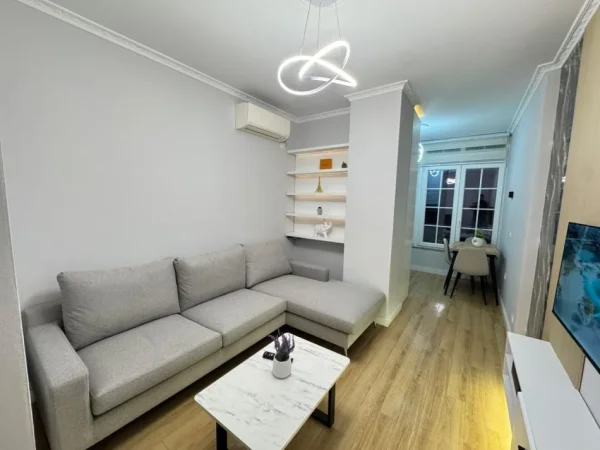 Tirane, shitet apartament 1+1 Kati 2, 57 m² 125.000 € (Kodra e Diellit.)