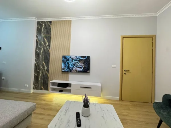 Tirane, shitet apartament 1+1 Kati 2, 57 m² 125.000 € (Kodra e Diellit.)