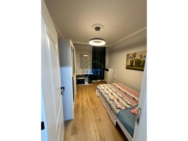 Durres, shitet apartament 3+1 Kati 7, 148 m² 200.000 € (Tregu fruta perimeve)