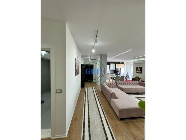 Durres, shitet apartament 3+1 Kati 7, 148 m² 200.000 € (Tregu fruta perimeve)