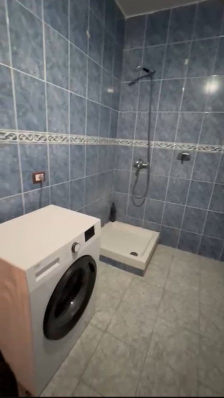 Tirane, jepet me qera apartament 2+1+Ballkon Kati 7, 112 m² 550 € (Don Bosko)