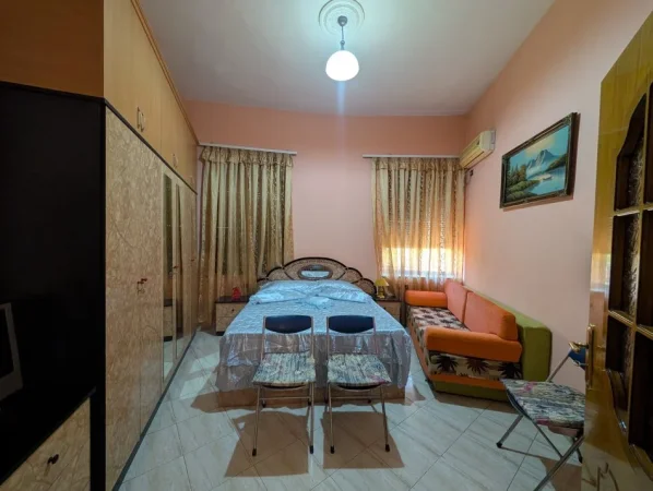 Tirane, jepet me qera apartament 3+1+Ballkon Kati 4, 95 m² 1.200 € (Bulevardi Gjergj Fishta)