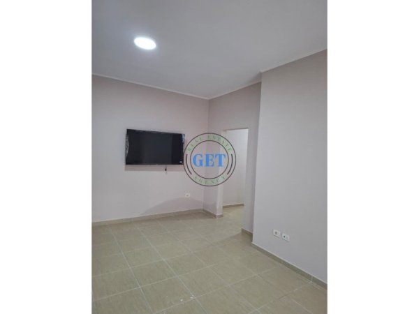 Durres, jepet me qera apartament 2+1 Kati 6, 60 m² 300 € (Stadiumi)