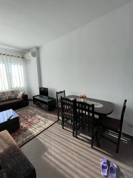 Tirane, jepet me qera apartament 1+1 Kati 6, 50 m² 500 € (Mine Peza)