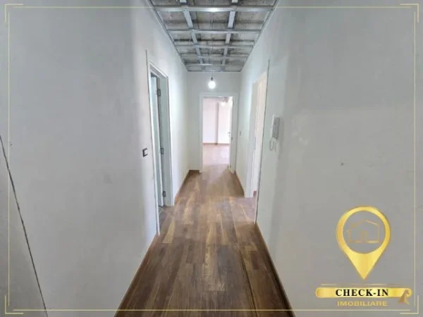 Tirane, shitet apartament 2+1+Aneks+Ballkon Kati 8, 102 m² 179.000 € (Porcelan)