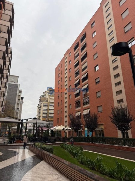 Tirane, jap me qera zyre , 571 m² (Kompleksi Delijorgji)