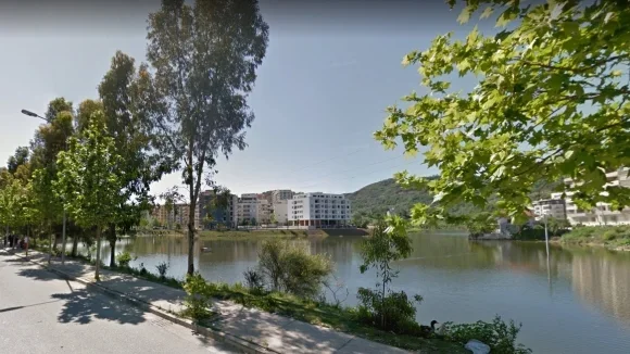 Tirane, jepet me qera apartament 1+1 Kati 2, 56 m² 500 € (LIQENI I THATE)
