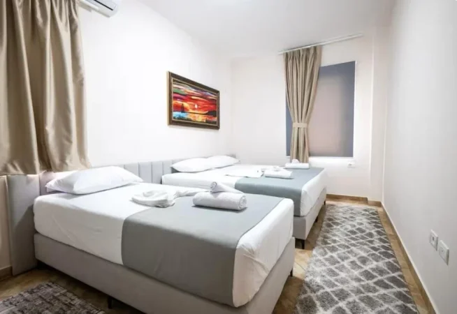 Tirane, jepet me qera apartament 2+1+Ballkon Kati 2, 100 m² 600 € (KODRA E DIELLIT)