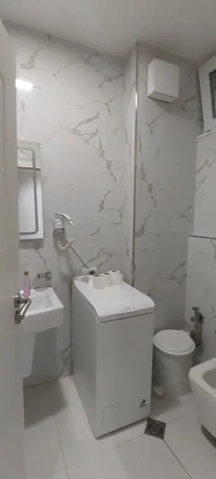 Jepet me Qera Garsoniere Pas Concordit ne 5 Maji, 400 €uro