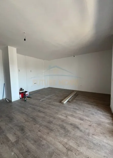 Tirane, shitet apartament 1+1 Kati 1, 79 m² 145.000 € (Kompleksi Ndregjoni)