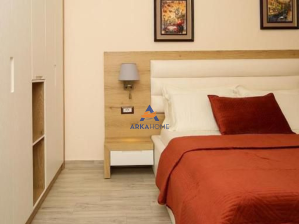 Vlore - Lungomare, jepet me qera hotel , 2.400 m² 60.000 €