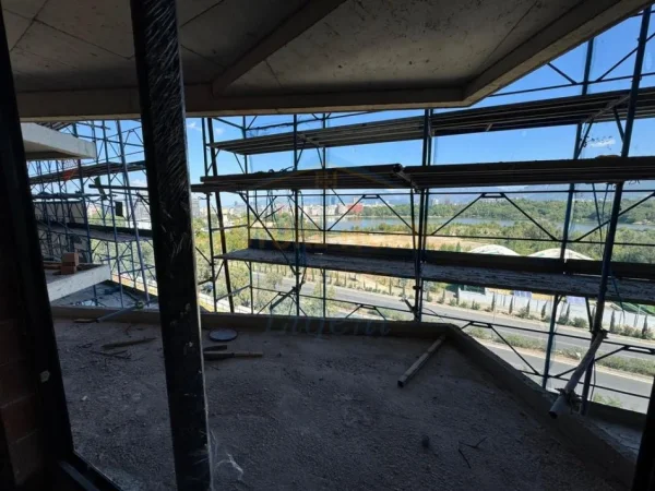 Tirane, shitet apartament 1+1+Ballkon Kati 4, 94 m² 249.000 €