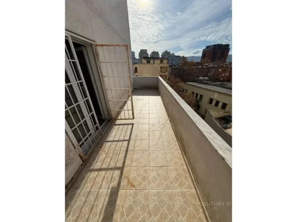 Tirane, shitet apartament 1+1 Kati 3, 90 m² 170.000 € (Myslym Shyri)