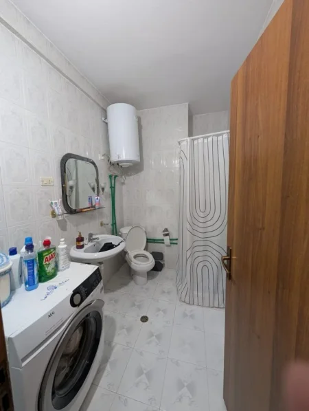 Tirane,shitet apartament 2+1 Kati 6, 260.000 €