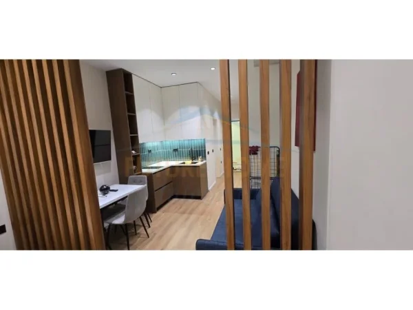 Tirane, jepet me qera garsonier 1+1 Kati 6, 32 m² 400 € 