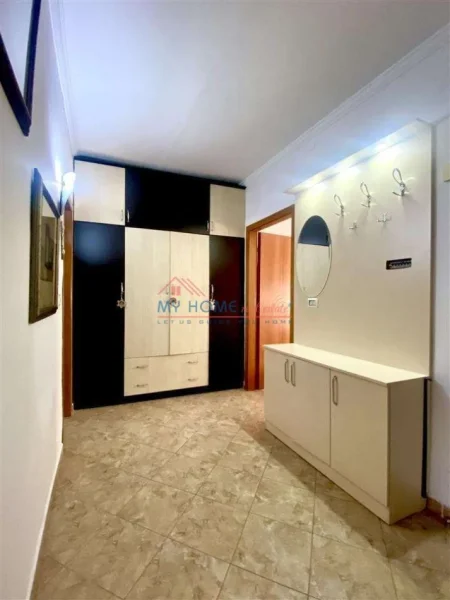 Tirane, shitet apartament 1+1+Ballkon Kati 4, 54 m² 95700 €