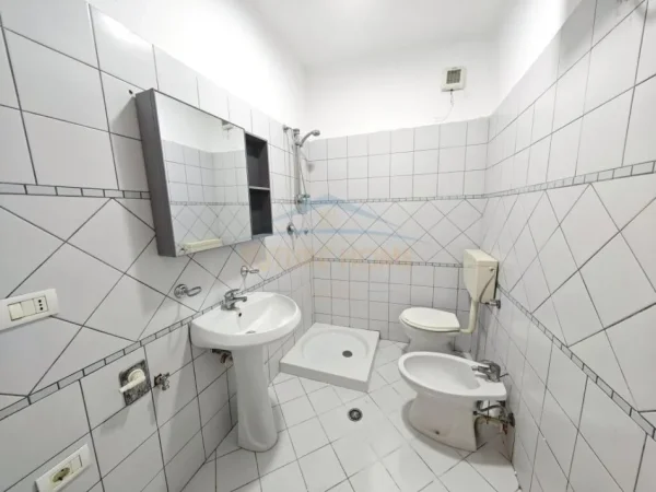 Durres, shitet apartament 1+1 Kati 4, 63 m² 83.000 € 