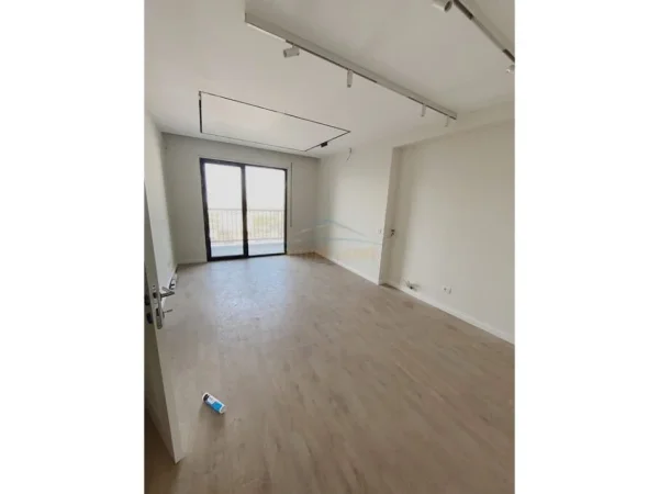 Tirane, shitet apartament 2+1 Kati 7, 106 m² 235.000 € (Rezidenca ElBavo në zonën e Bulevardit të Ri.)