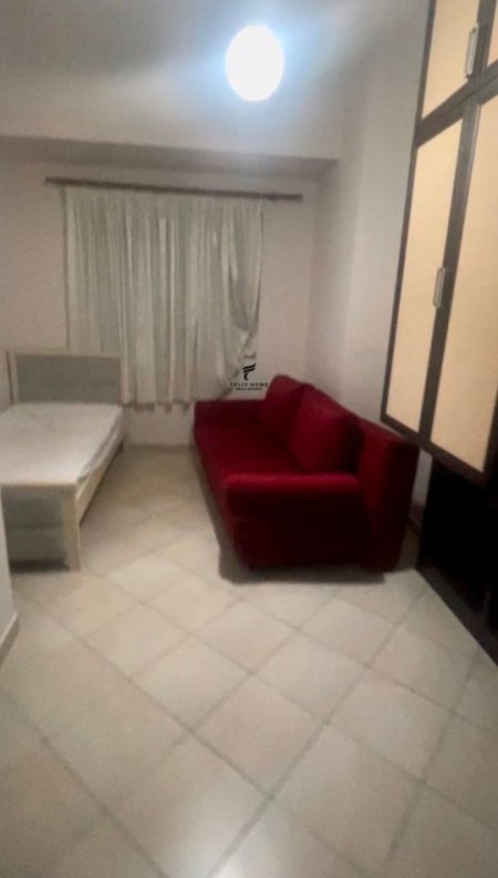 Tirane, jepet me qera apartament 2+1 Kati 1, 100 m² 500 € (YZBERISHT)