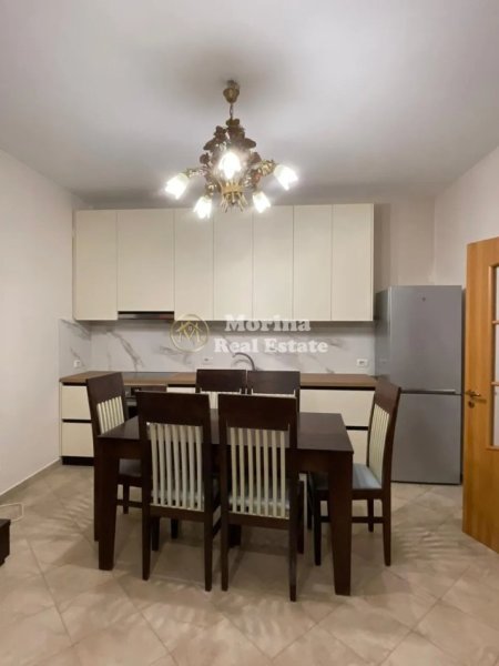 Tirane, jepet me qera shtepi 1+1 Kati 1, 110 m² 380 € (5 Maji)