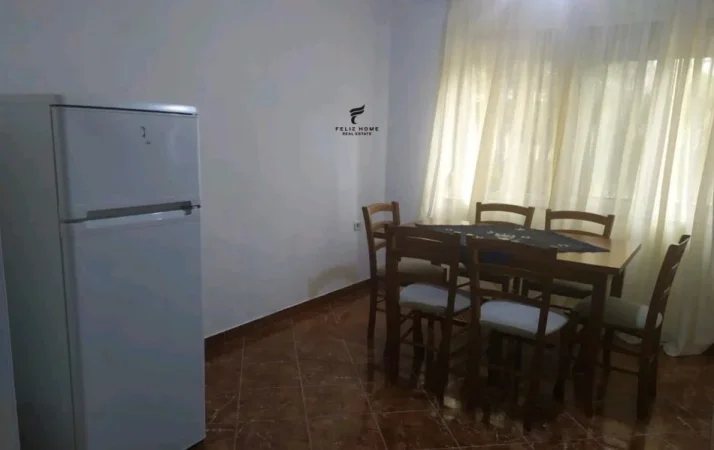 Tirane, jepet me qera apartament 2+1 Kati 1, 100 m² 550 € (SHESHI WILLSON)