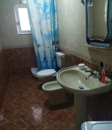 Tirane, jepet me qera apartament 2+1 Kati 1, 100 m² 550 € (SHESHI WILLSON)