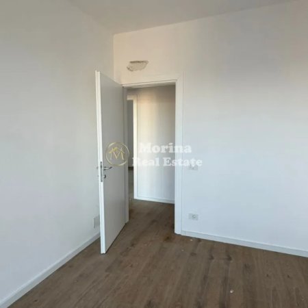 Tirane, jepet me qera ambjent biznesi Kati 1, 140 m² 1.500 € (Rruga Mine Peza)