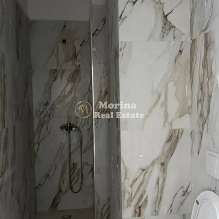 Tirane, jepet me qera ambjent biznesi Kati 1, 140 m² 1.500 € (Rruga Mine Peza)