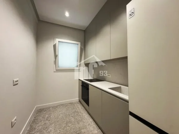 Tirane, jepet me qera Vile , 440 m² 9.000 € (RRUGA “NASI PAVLLO”, MBRAPA AMBASADES AMERIKANE)