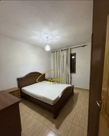 Tirane, jepet me qera apartament 2+1 Kati 2, 125 m² 450 € (BRRYLI)