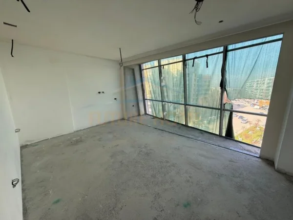 Korce, shitet apartament 2+1 Kati 4, 101 m² 102.000 € (SHEN MERIA KORCE)