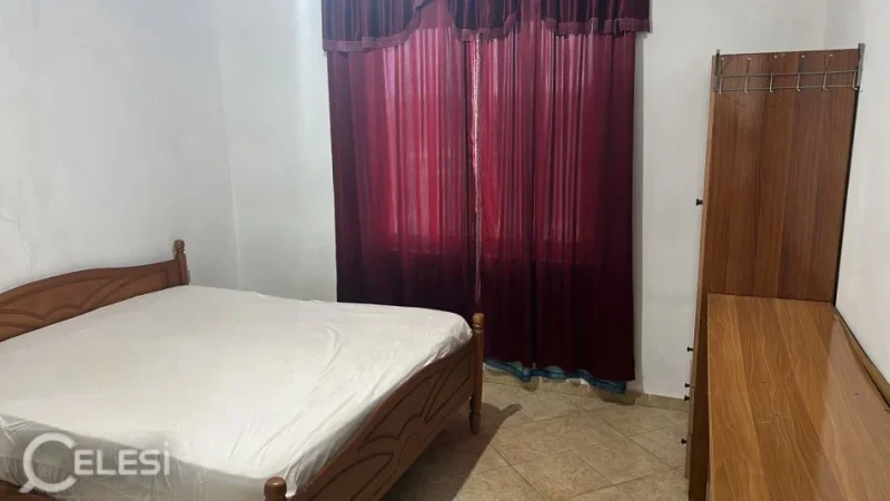 Tirane, jepet me qera apartament 2+1+Ballkon Kati 2, 94 m² 350 € (RRUGA E DIBRES)