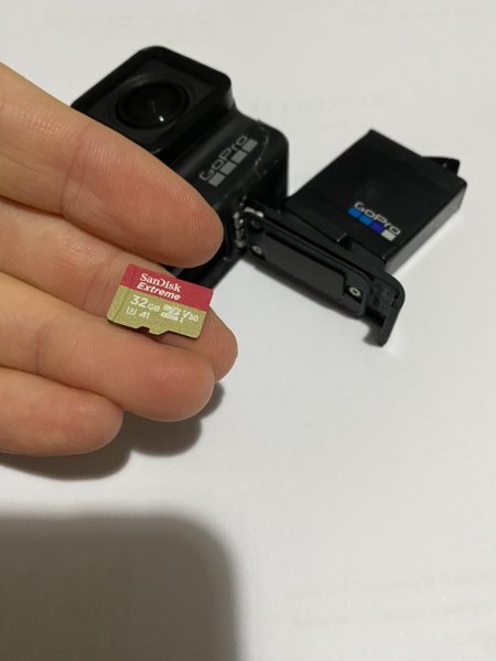 shes GoPro hero 7 black e perdorur gjendje te mir pune