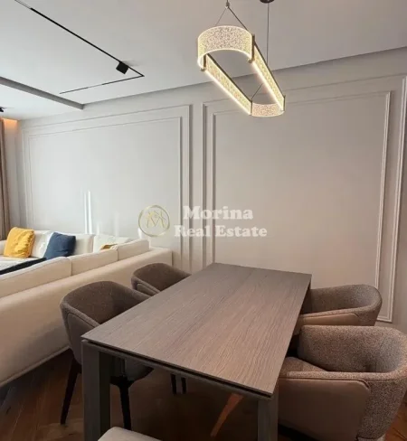 Tirane, jepet me qera apartament 3+1 Kati 3, 180 m² 2.200 € (Rruga Mine Peza)