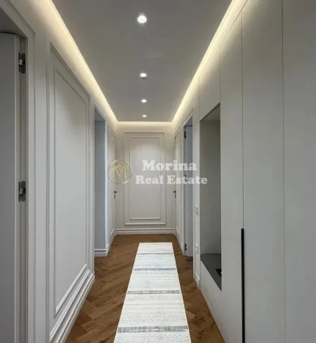 Tirane, jepet me qera apartament 3+1 Kati 3, 180 m² 2.200 € (Rruga Mine Peza)