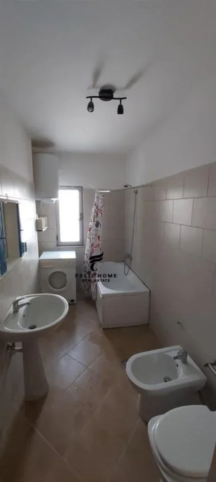 Tirane, jepet me qera apartament 2+1 Kati 5, 95 m² 500 € (ASTIR)