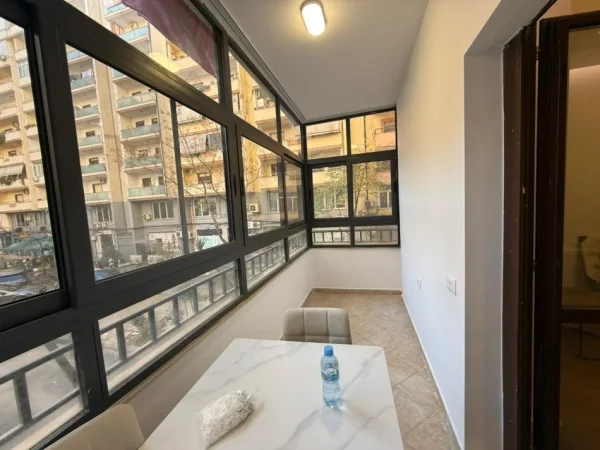 Tirane, shitet apartament 1+1 Kati 1, 45 m² 140.000 € (komuna parisit)