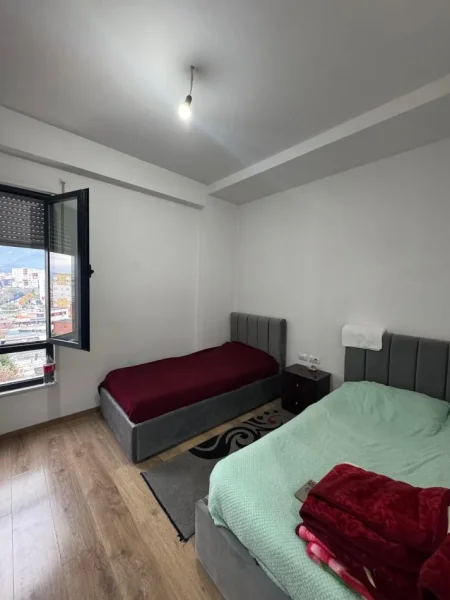 Tirane, jepet me qera apartament 2+1+Ballkon Kati 8, 96 m² 750 € 