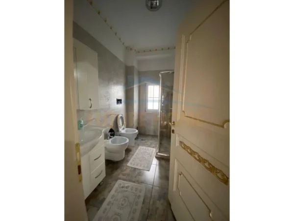 Tirane, shitet Vile 3 Katshe , 757 m² 680.000 € (KODRA E PRIFTIT TIRANE)