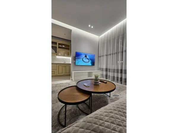 Tirane, shitet apartament 2+1 Kati 1, 112 m² 280.000 € (Rruga e Barrikadave)