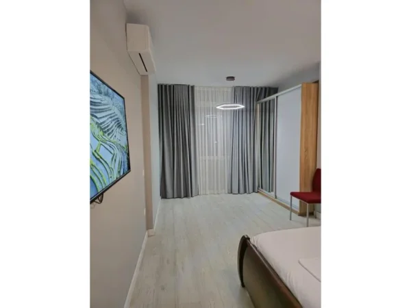 Tirane, shitet apartament 2+1 Kati 1, 112 m² 280.000 € (Rruga e Barrikadave)