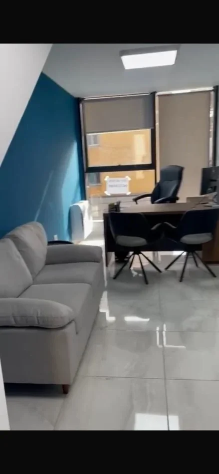 Tirane, jepet me qera zyre Kati 2, 30 m² 500 € (MYSLYM SHYRI)