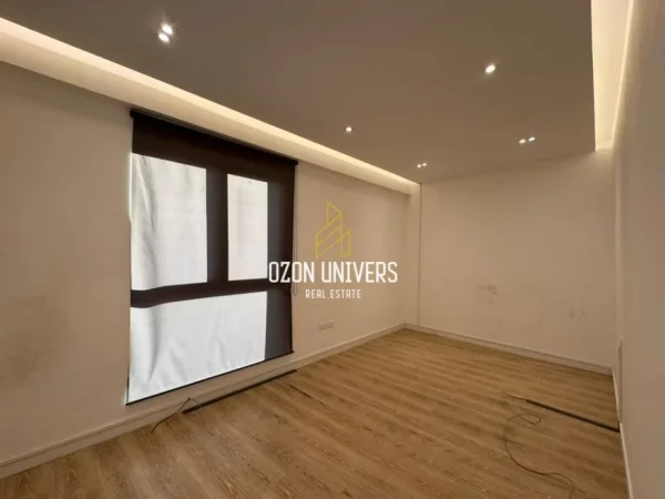 Shqiperi, jepet me qera apartament për biznes  Kati 1, 71 m² 670 € (Myslym Shyri)